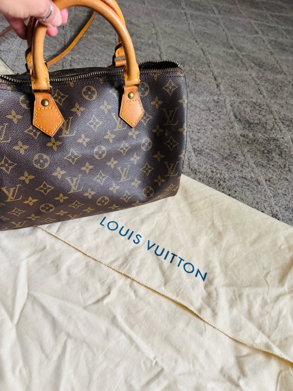 Vintage Louis Vuitton Speedy 25 Monogram – Authentic 1988 - Picture 3 of 17